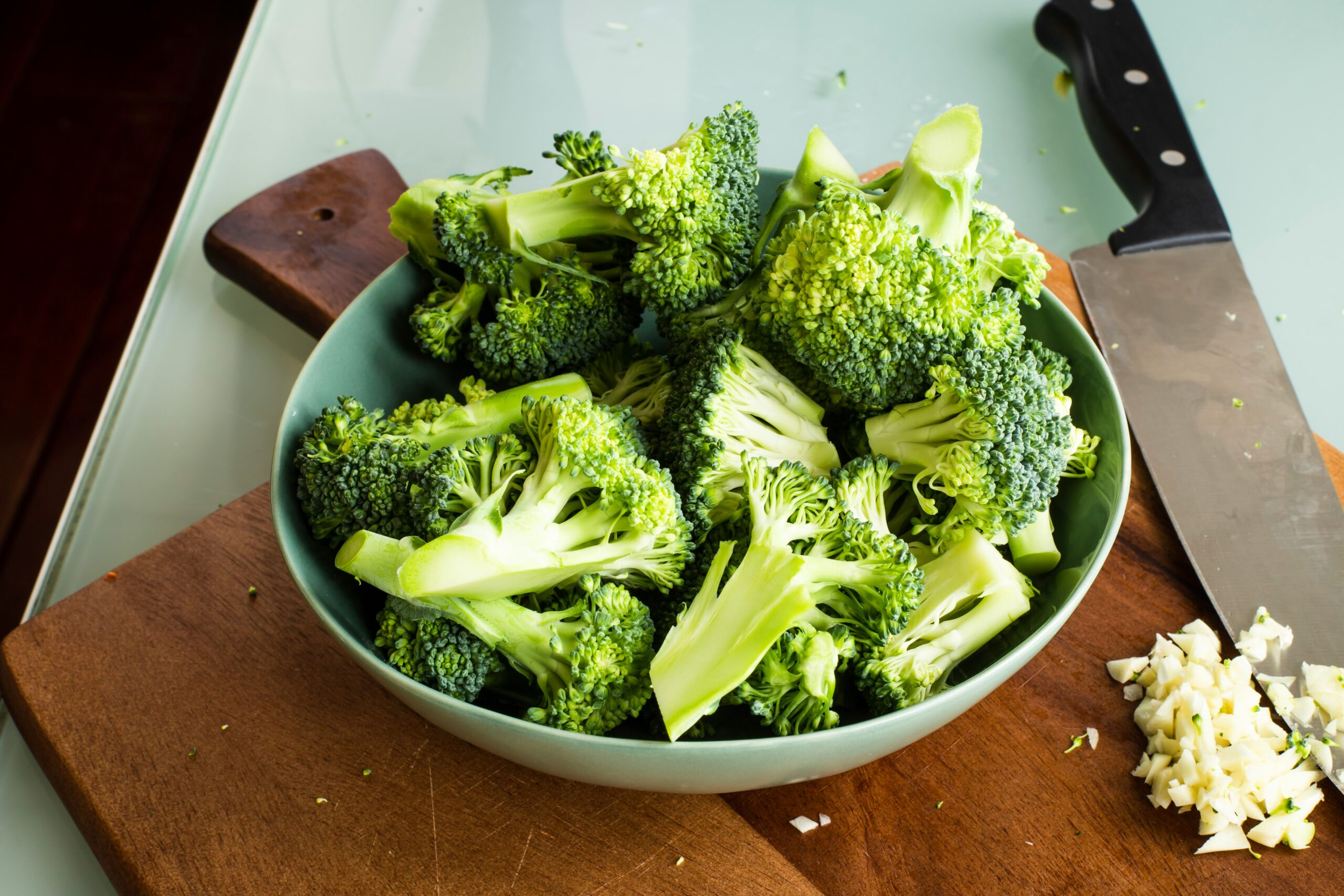 Broccoli in desk
